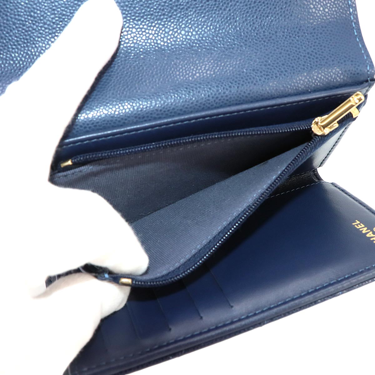 Matelasse Medium Flap Wallet Caviar Skin Leather Navy AP0232