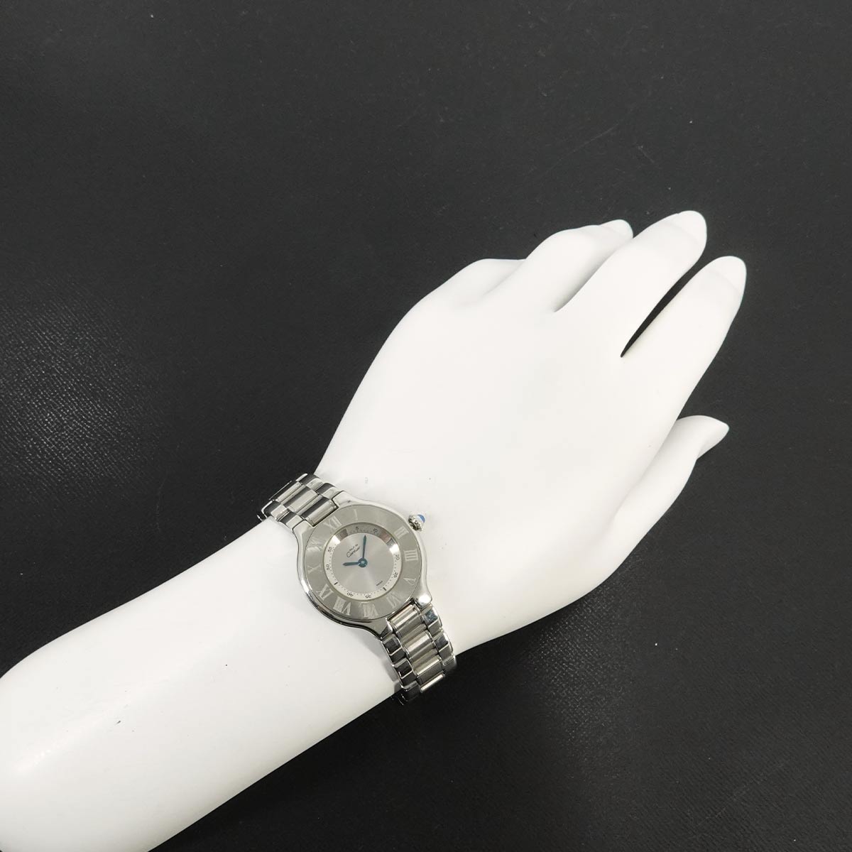 Must 21 W10109T2 Quartz Silver Dial Ladies Watch