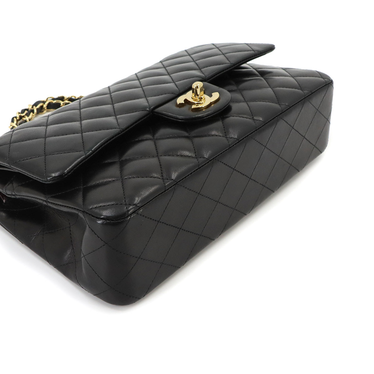 Matelasse 25 Chain Shoulder Bag Leather Black A01112