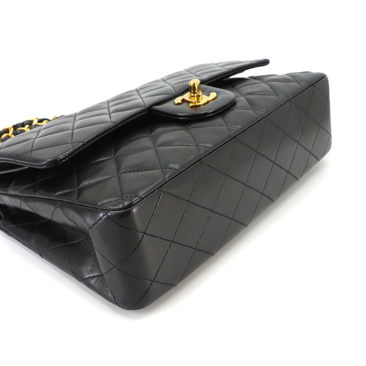 Matelasse 25 Chain Shoulder Bag Leather Black A01112