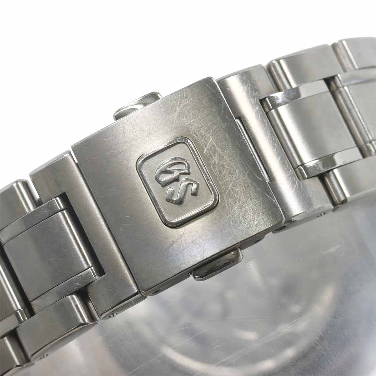 Spring Drive SBGA211 Date 9R65 0AE0 White Dial