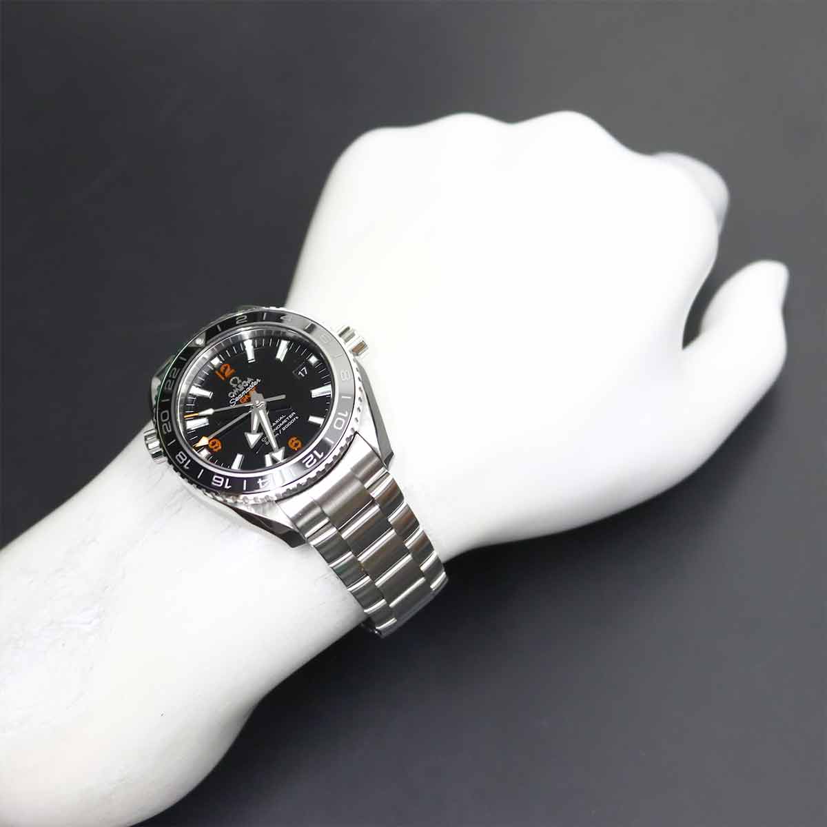 Seamaster Planet Ocean 600M GMT 232 30 44 22 01 002 Black