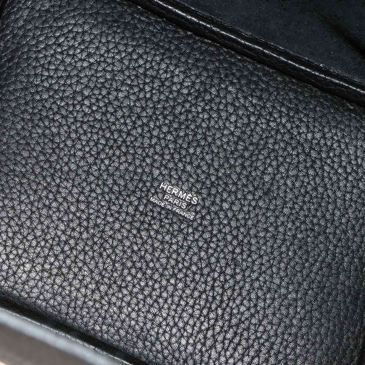 Picotin Lock PM Hand Bag Taurillon Clemence Black