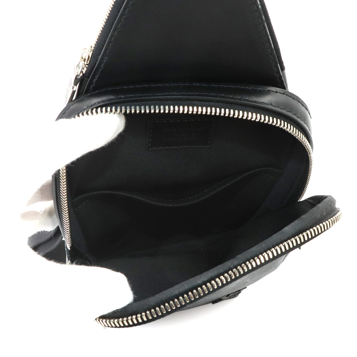 Monogram Eclipse Avenue Sling Bag Crossbody Bag M47137