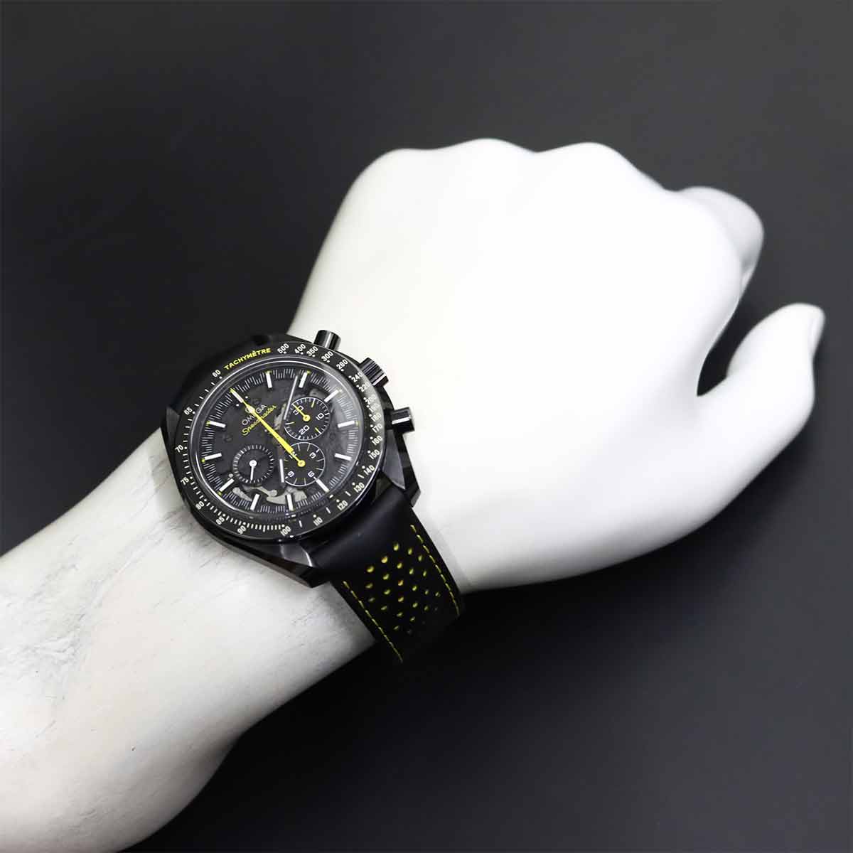 Speedmaster Dark side of the moon 311 92 44 30 01 001 Watch