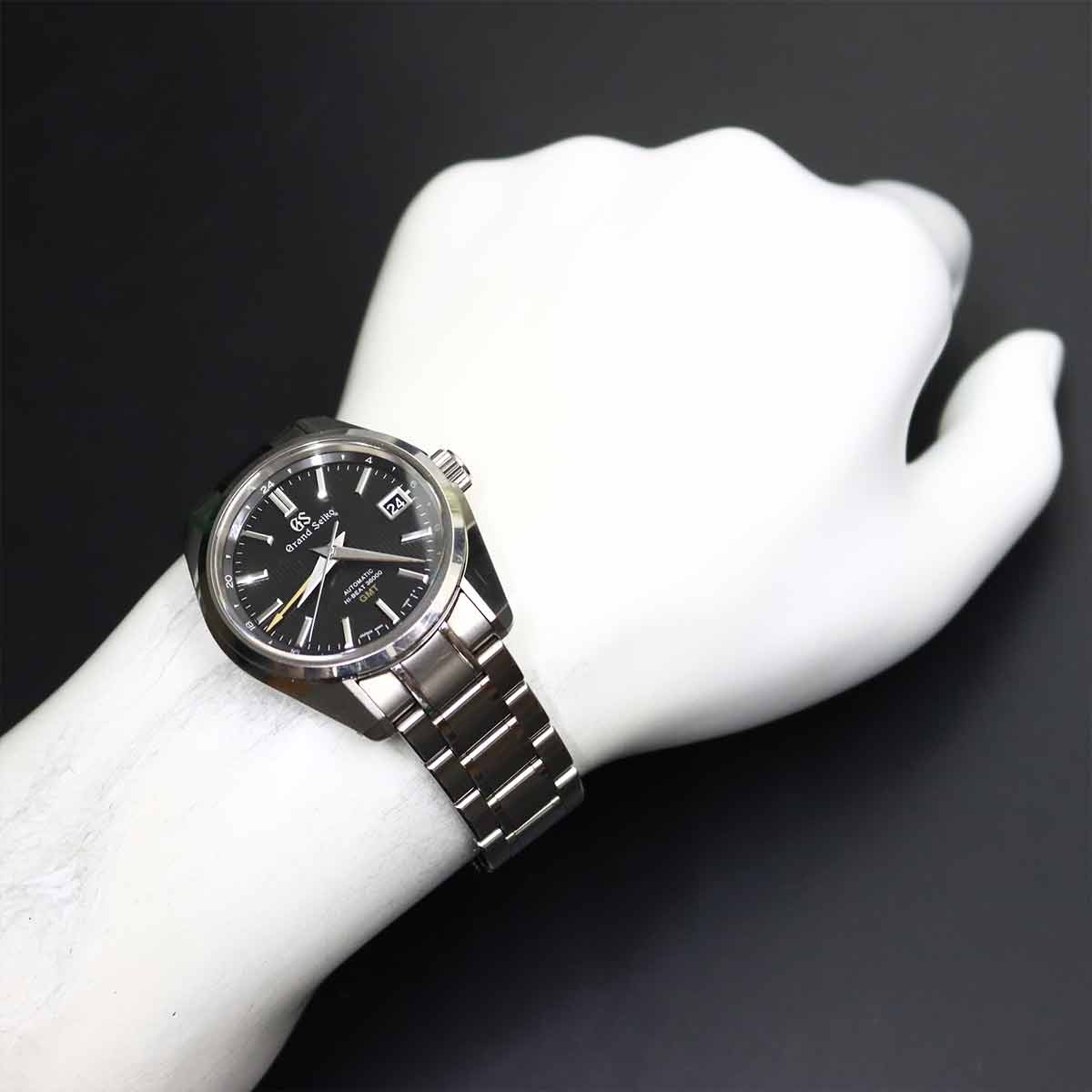 SBGJ213 9S86 00A0 Date Automatic Black Dial Mens Watch