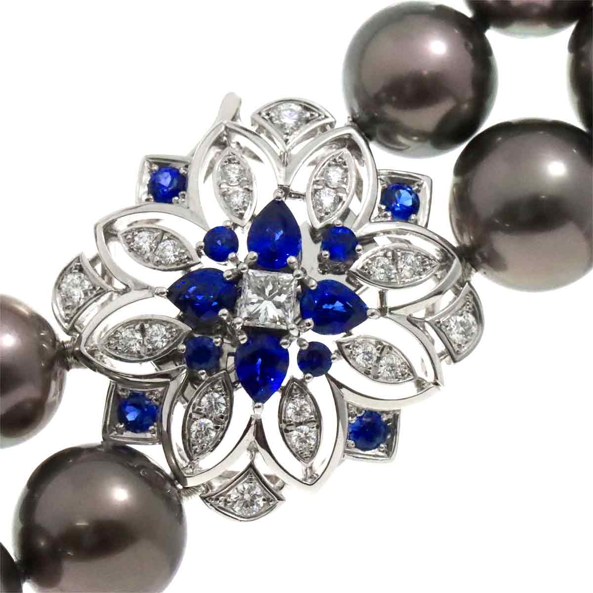 Black Pearl 12.1-8.9mm Sapphire Diamond Necklace 18K WG 750