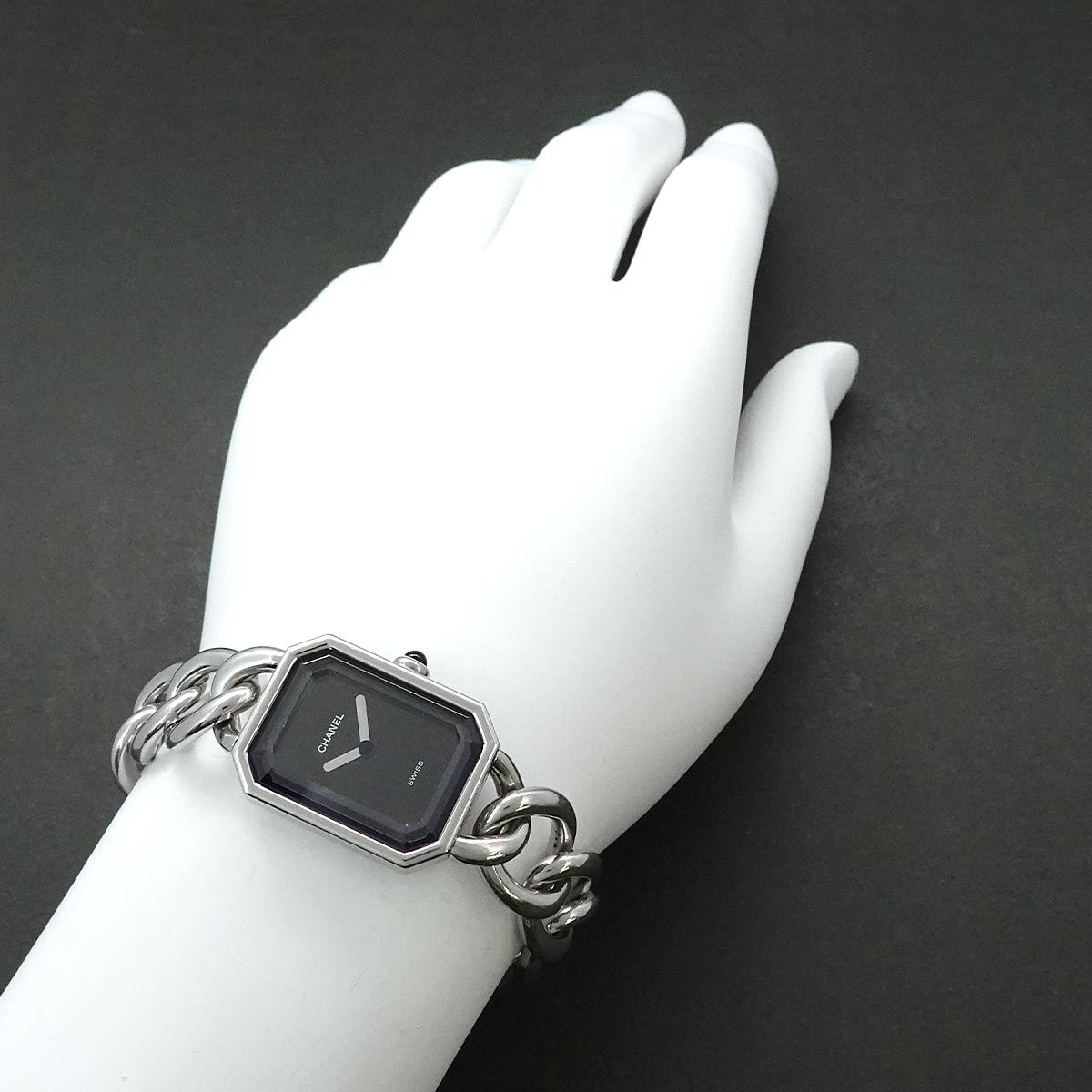 Premiere L Size H0452 Quartz Black Dial Ladies Watch