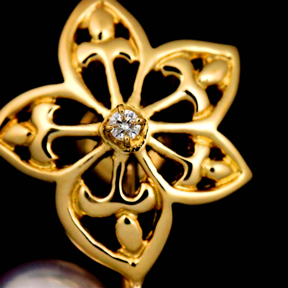 MIKIMOTO Akoya Pearl 7.5mm Diamond Earrings 18K YG 750