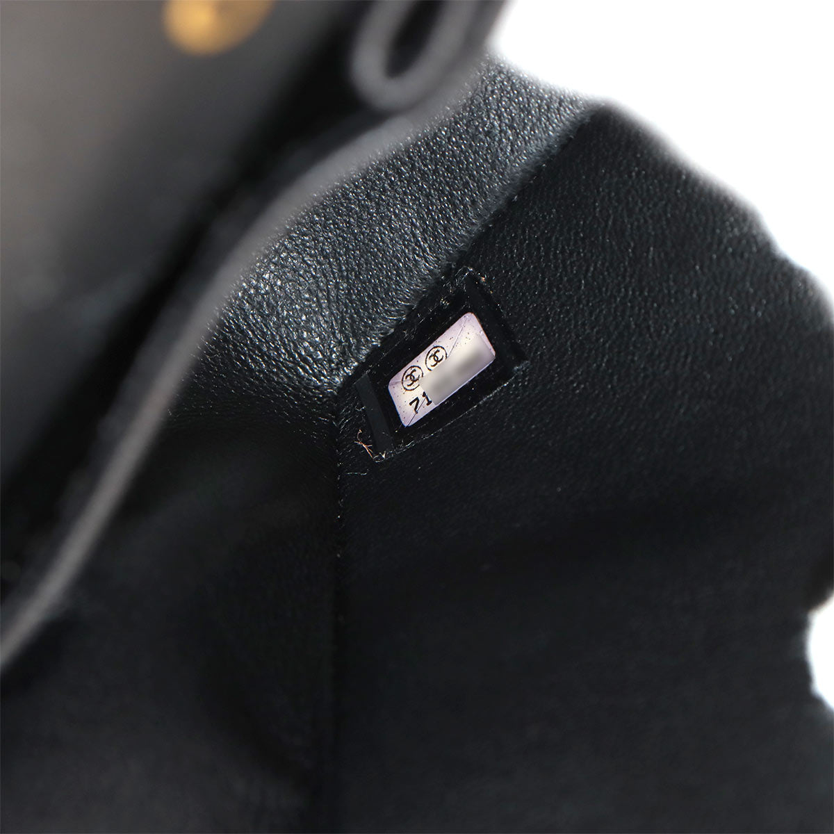Matelasse 23 Chain Shoulder Bag Leather Black A01113