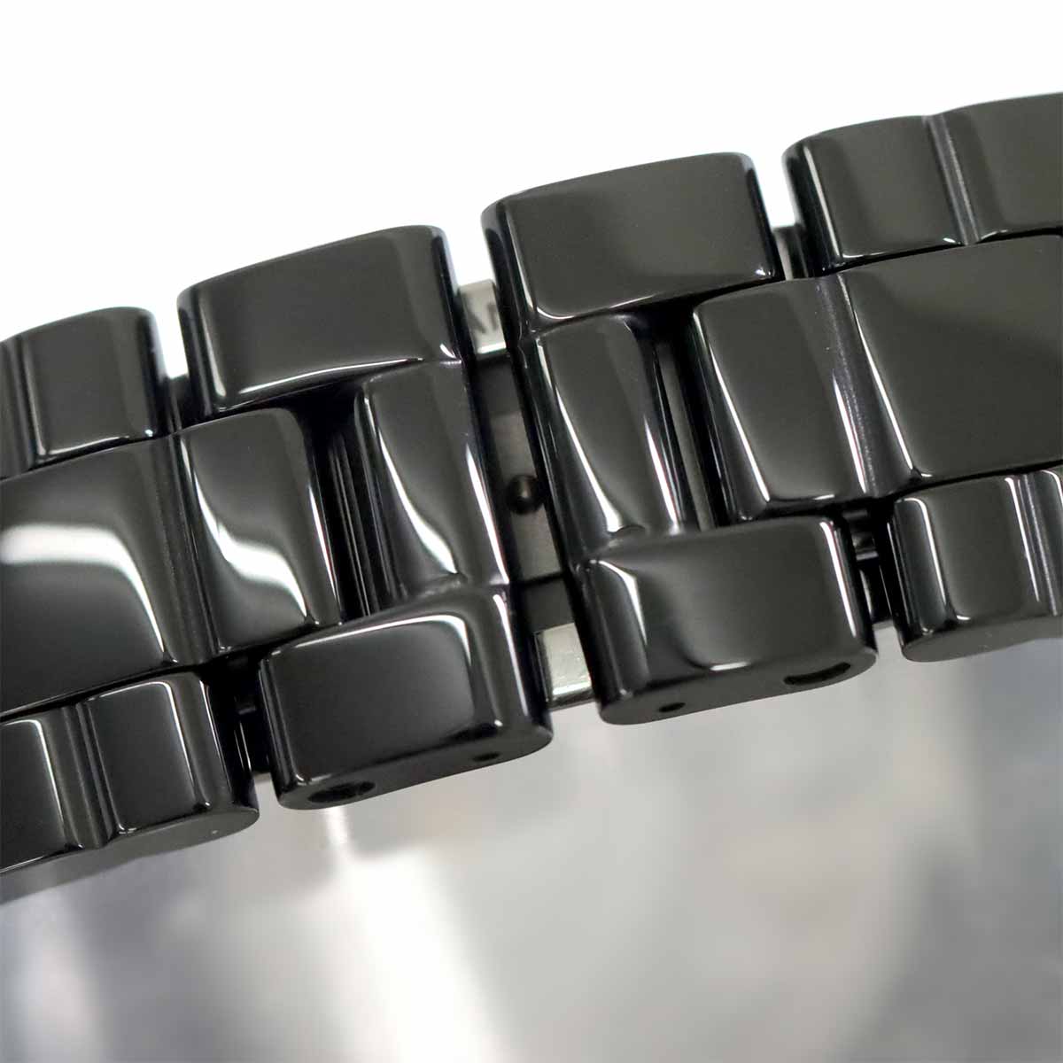 J12 H5702 38mm 12P Diamond Automatic Black Dial Mens Watch