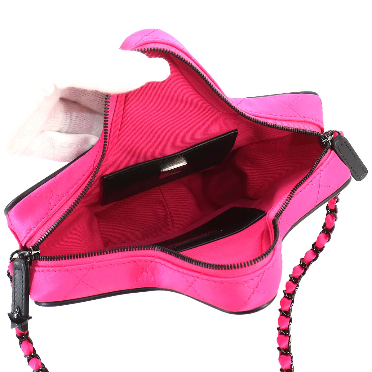 Matelasse Star Chain Shoulder Bag Satin Fuchsia Black AS4579