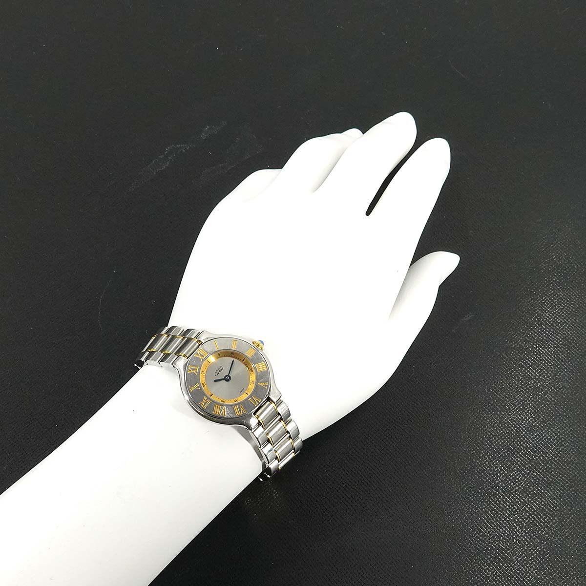 Must 21 Van Thian W10073R6 Quartz Silver Dial Ladies Watch