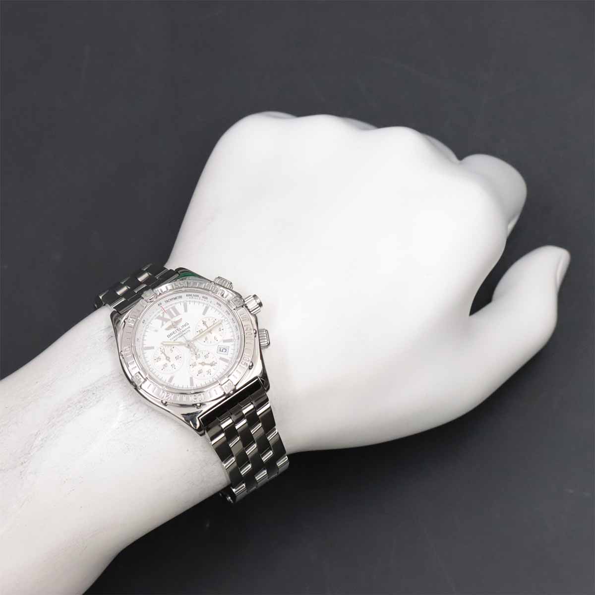 Chronoracer Ratrapante A69348 Quartz White Dial Mens