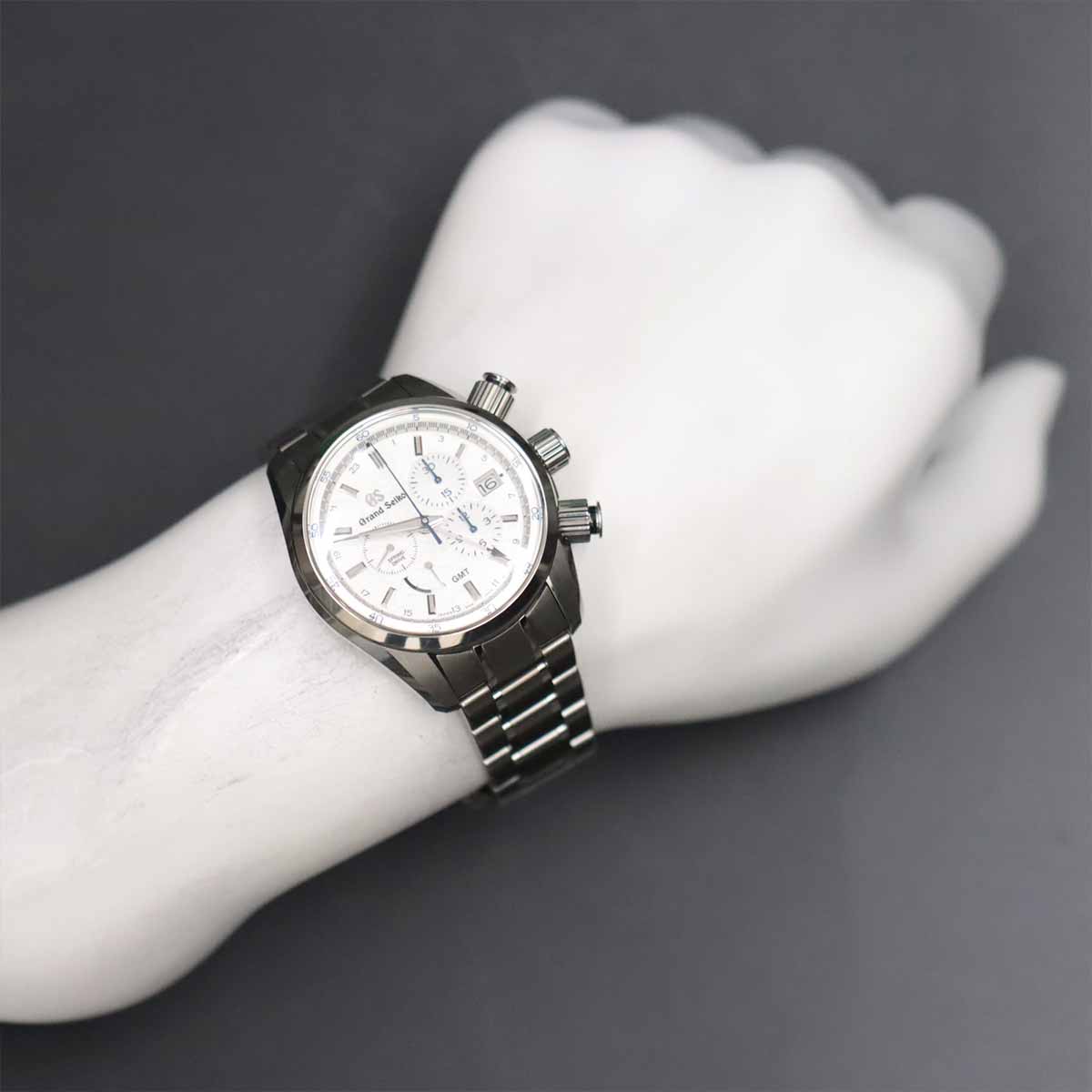 Spring Drive SBGC247 Chronograph Power Reserve Silver 90267161