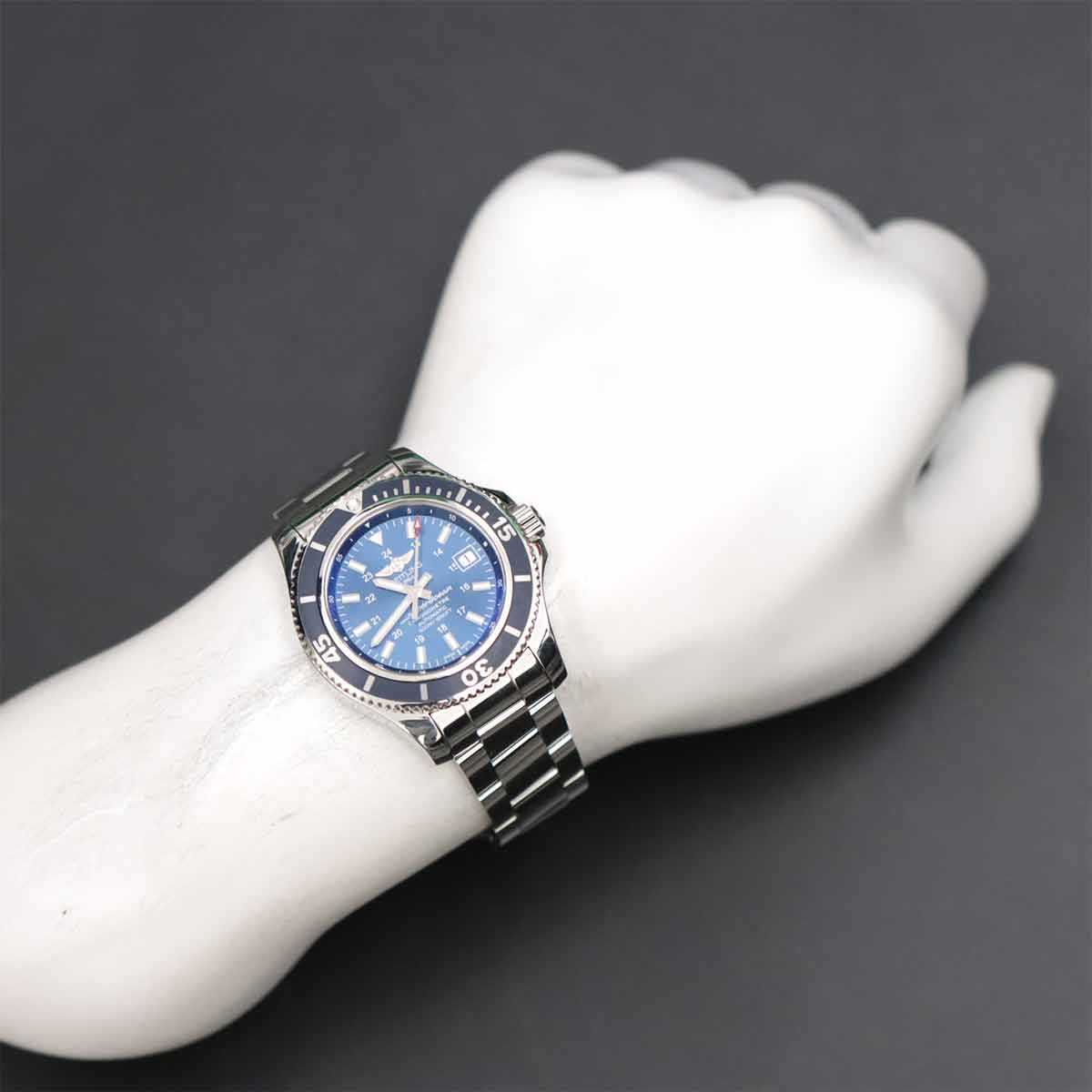 Superocean II A17365 Automatic Date Blue Dial Mens Watch