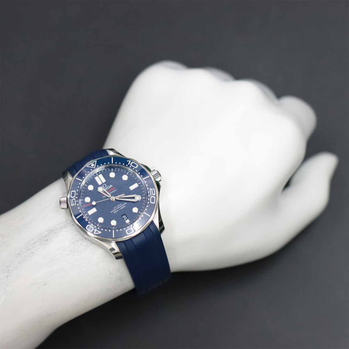 Seamaster 300 210.32.42.20.03.001 CO-AXIAL Date Blue Dial