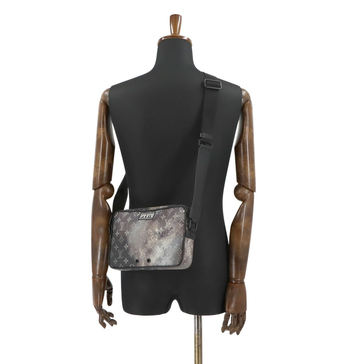 Monogram Galaxy Alpha Messenger Shoulder Bag N44165 90269108