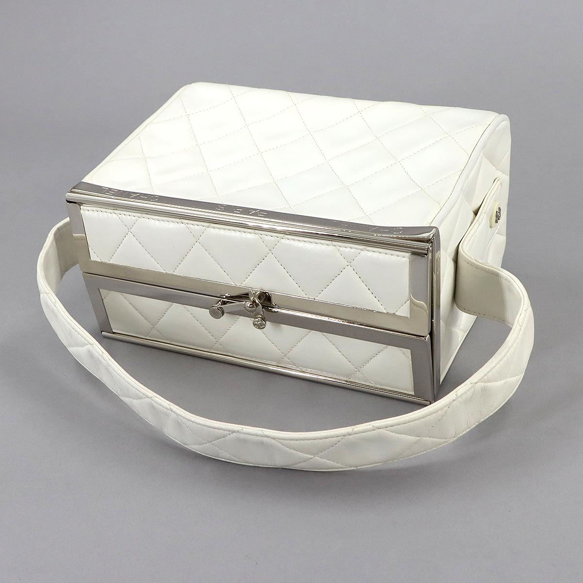 Matelasse Vanity Hand Bag Leather White Purse