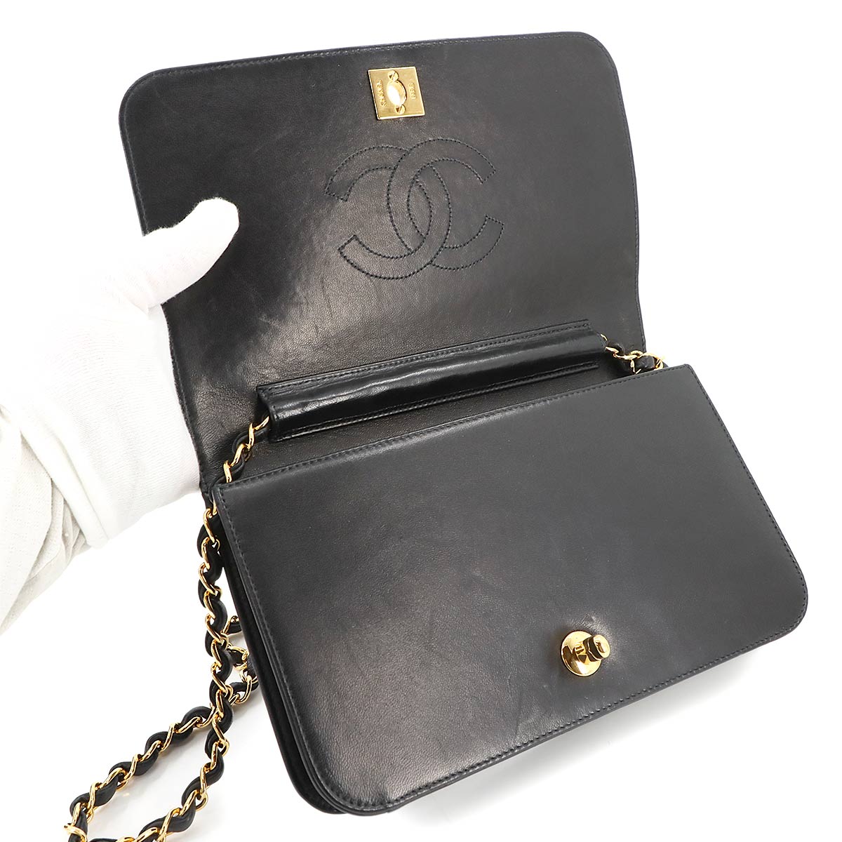Matelasse Chain Shoulder Bag Leather Black Vintage