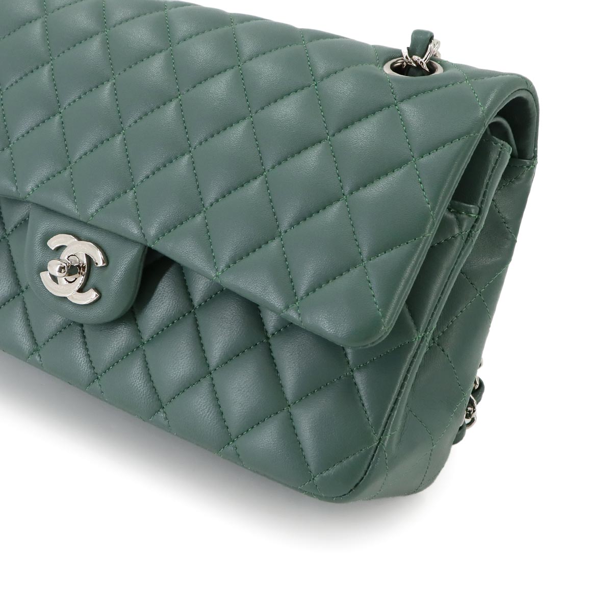 Matelasse 25 Chain Shoulder Bag Leather Green A01112 Purse