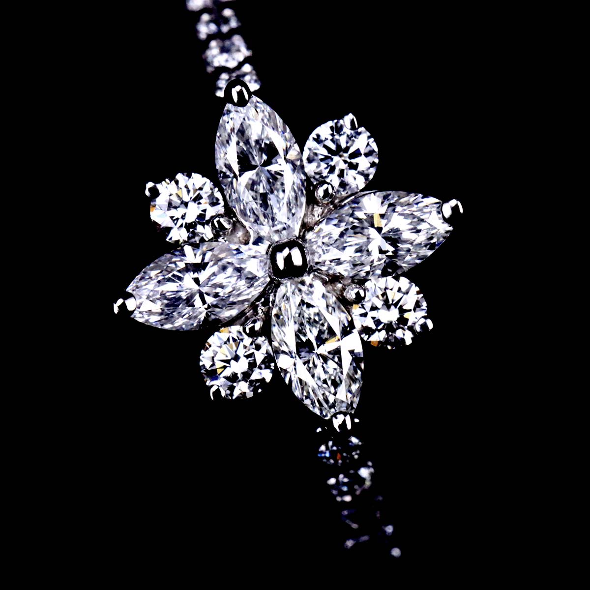 Diamond Flower Ring Platinum Size4.75-5(US)