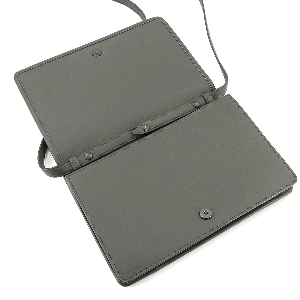 Intrecciato Shoulder Bag Leather Khaki Green Purse