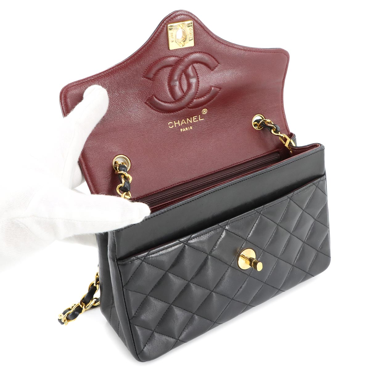 Matelasse Chain Shoulder Bag Leather Black Vintage Purse