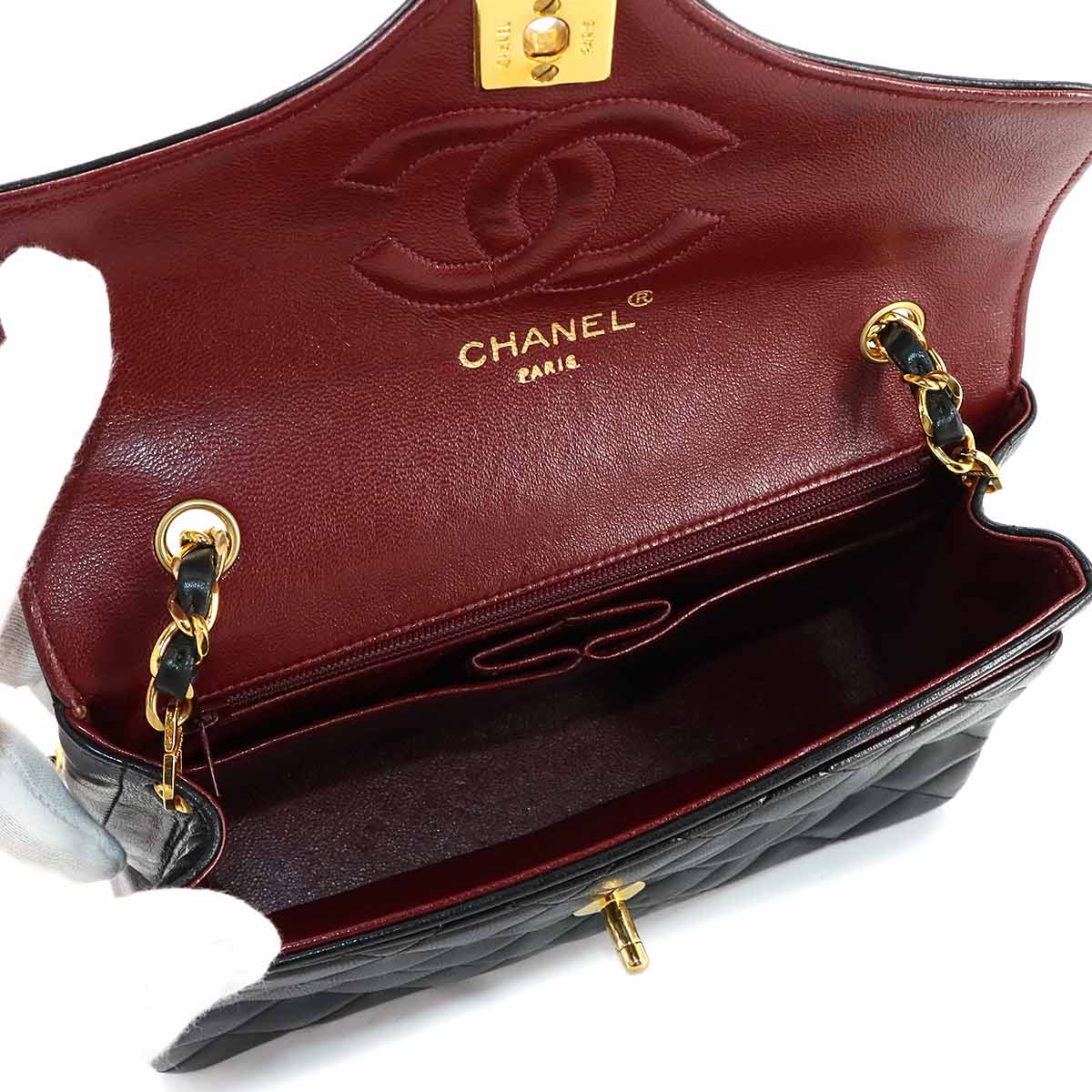 Matelasse Chain Shoulder Bag Leather Black Vintage Purse