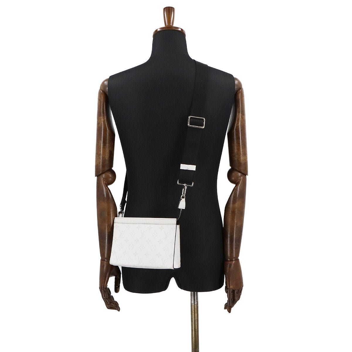 Taigarama Gaston Wearable Wallet Shoulder M30935 90280881