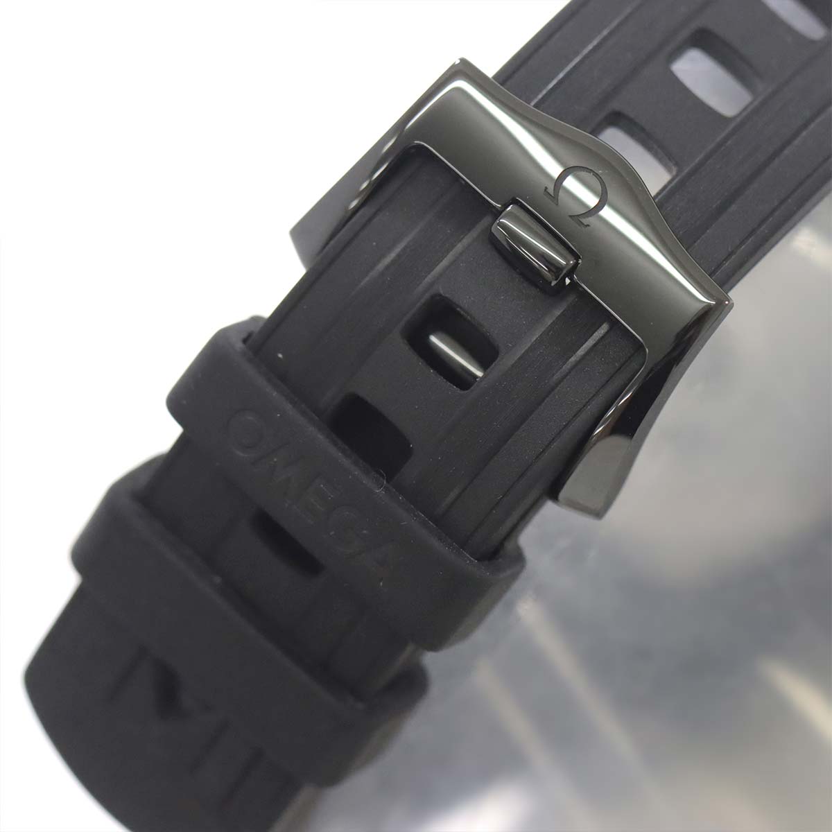 Seamaster Diver Co-Axial 210 92 44 20 01 003 Automatic