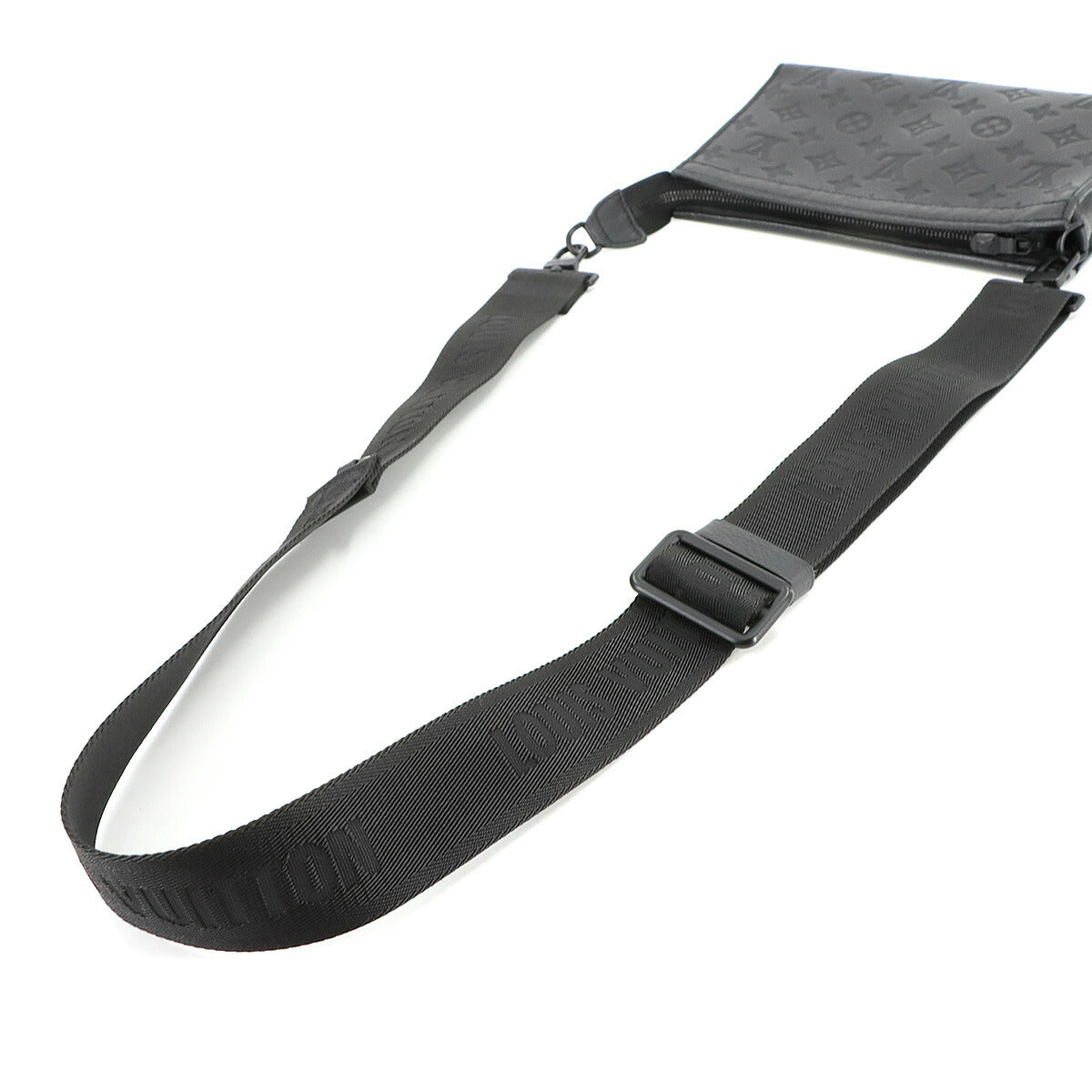 Monogram Shadow Gaston Wearable Wallet Shoulder M81115