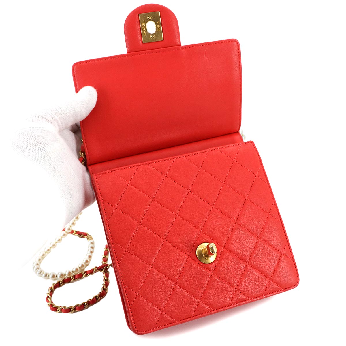 Matelasse Pearl motif Chain Shoulder Bag Leather Red Purse