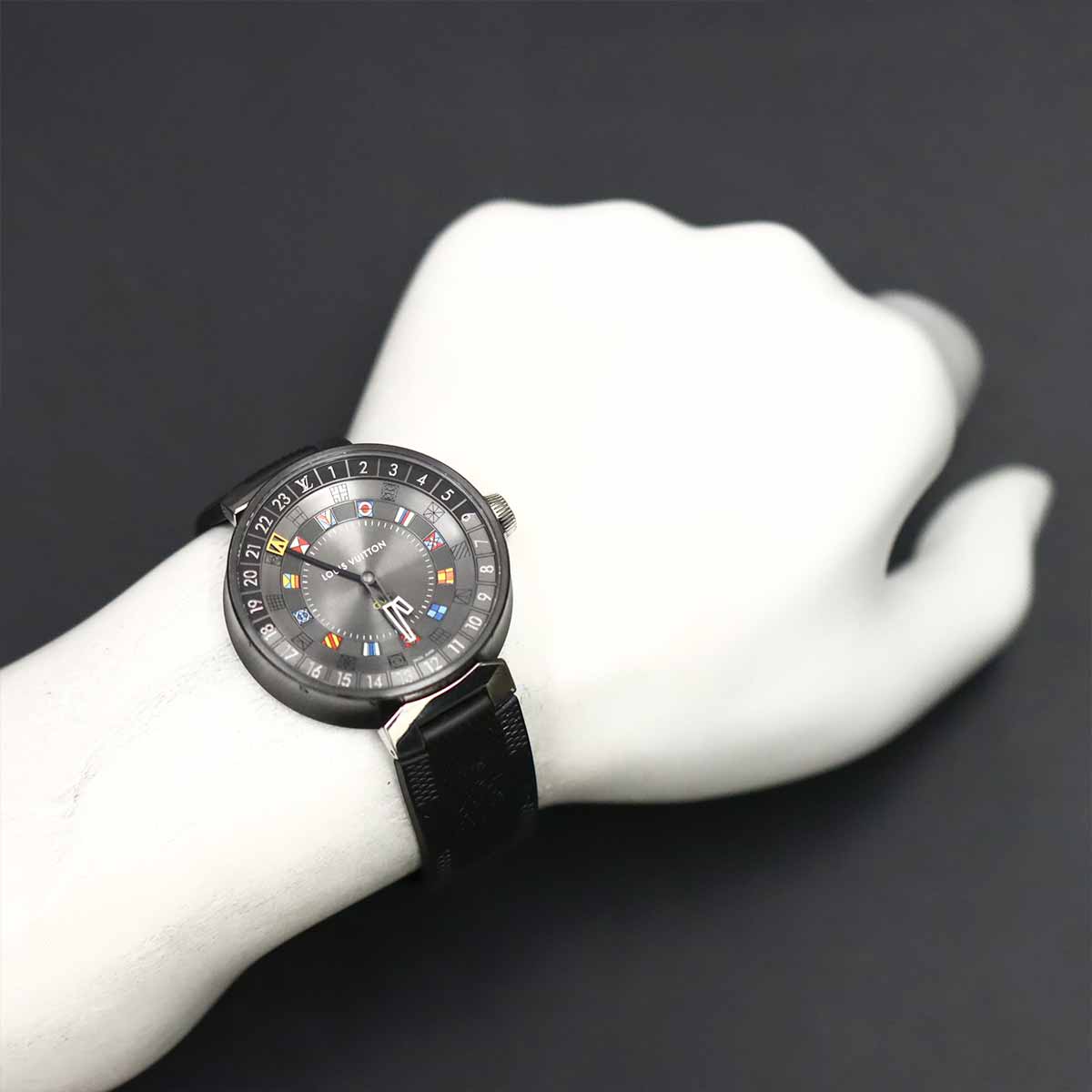 Tambour Moon Dual Time GMT QA097 Quarts Mens Watch