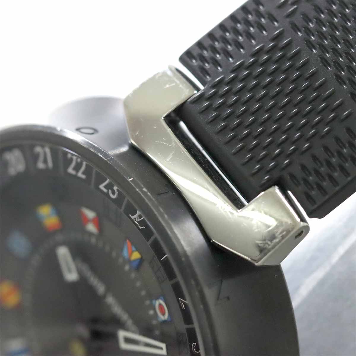 Tambour Moon Dual Time GMT QA097 Quarts Mens Watch