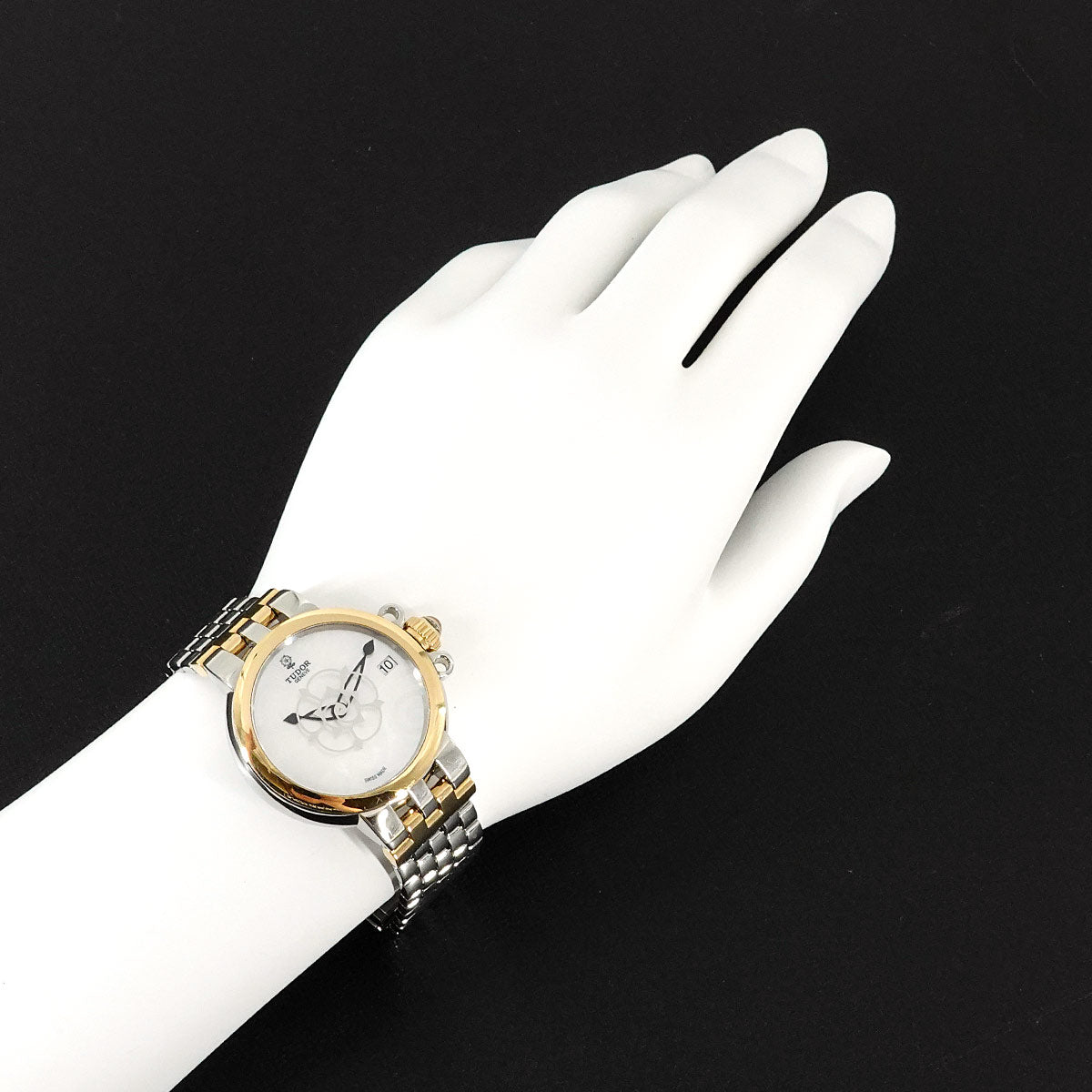 Clair De rose 35701 Automatic PG White Shell Dial Ladies