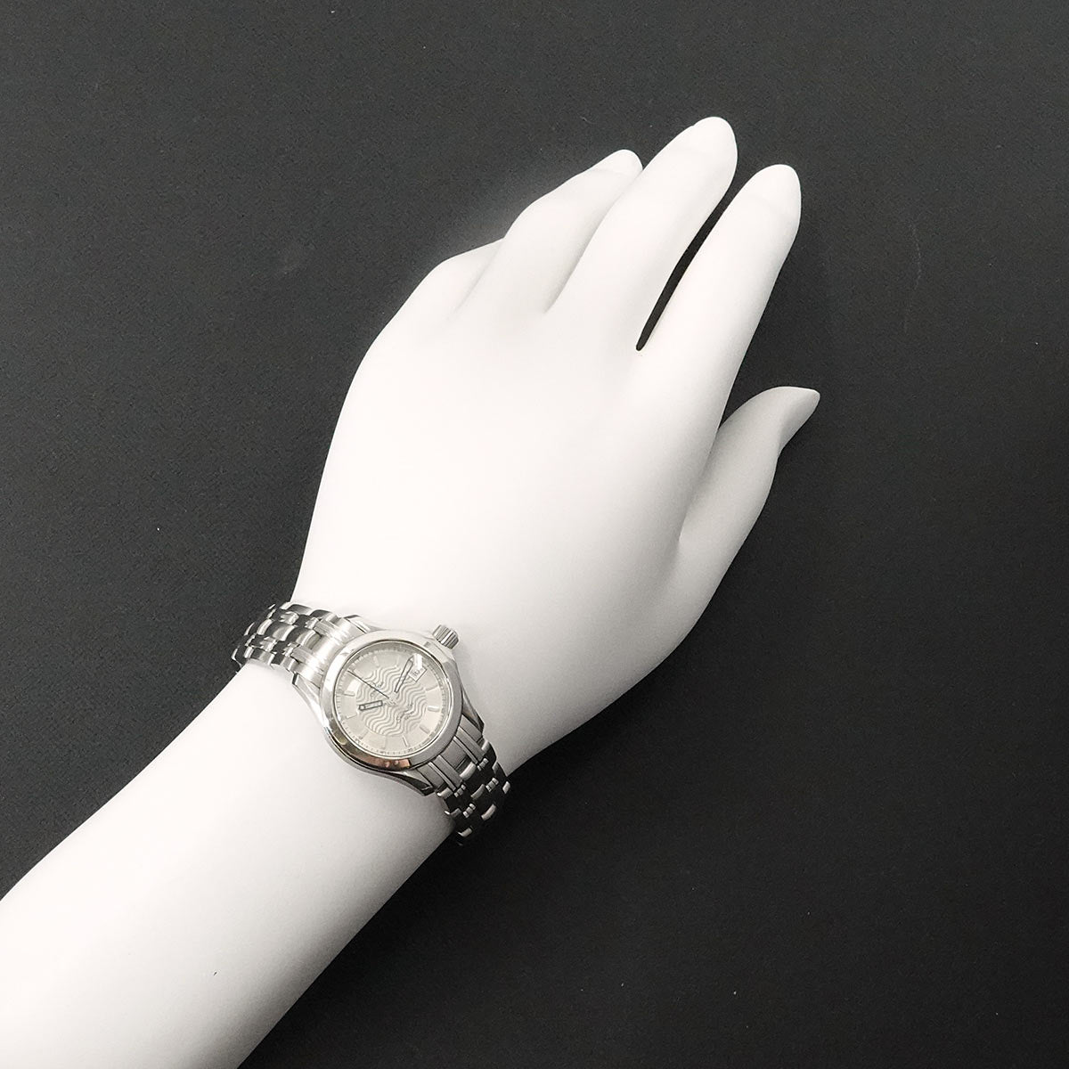 Seamaster 120 Date 2571 31 Quartz Silver Dial Ladies Watch