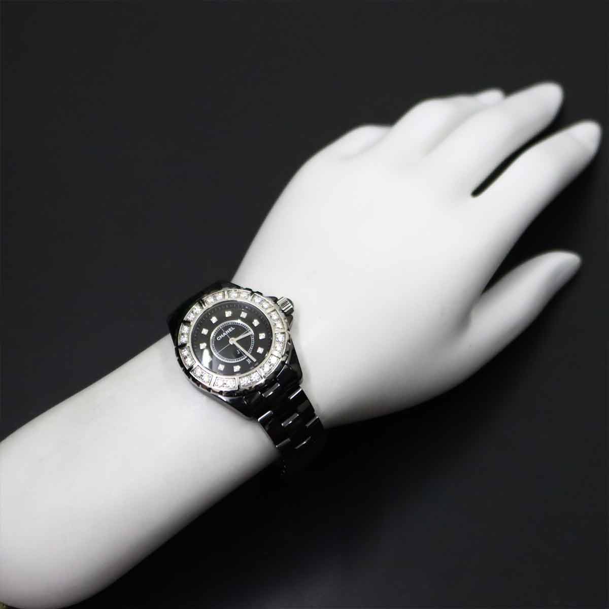J12 33mm H2427 Diamond Quartz Ceramic Date Black Dial Ladies