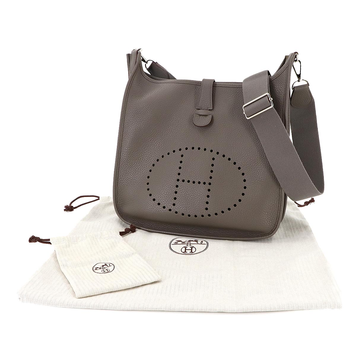 Evelyne3 GM Shoulder Bag Taurillon Clemence Etain