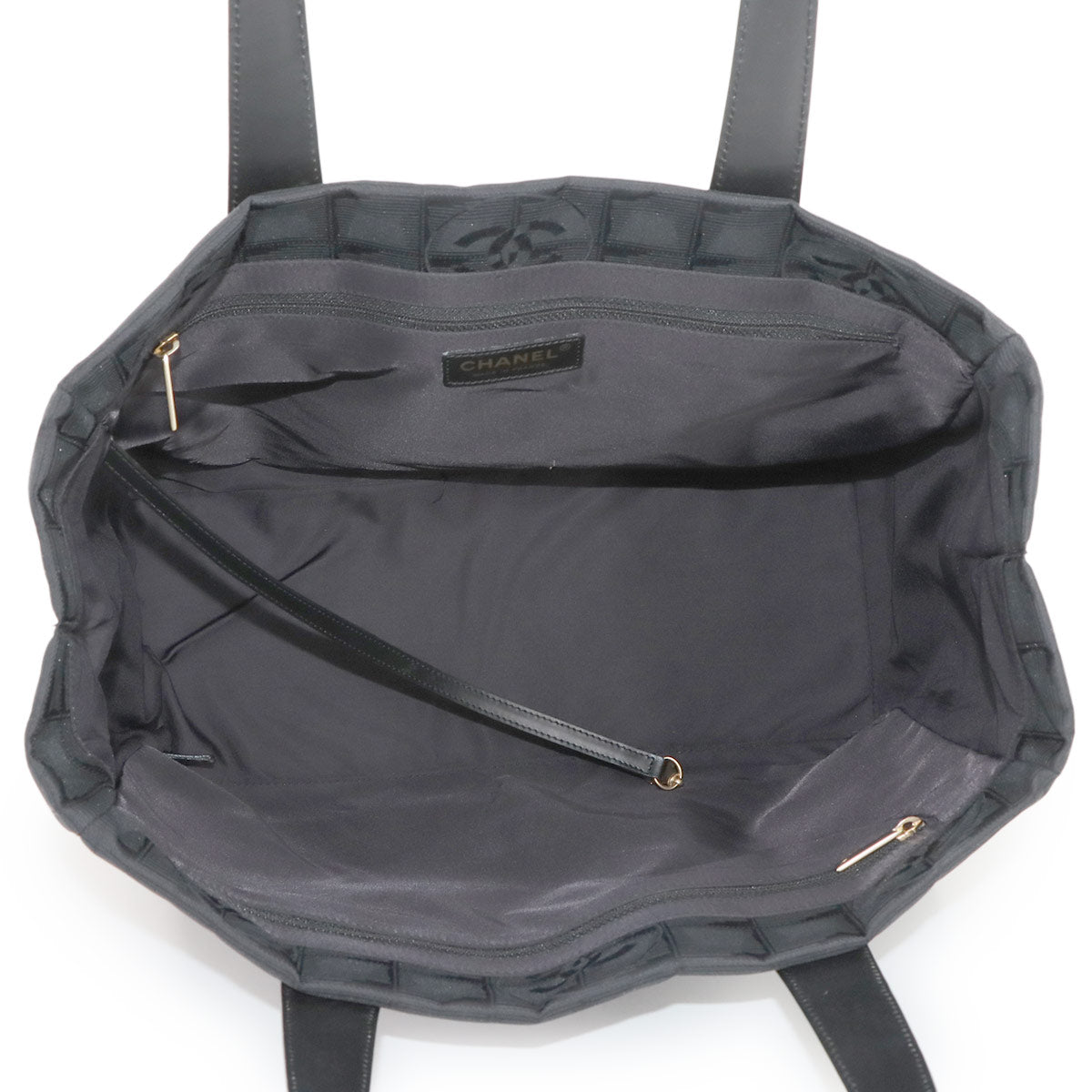 New Travel Line Tote MM Bag Nylon Jacquard Leather Black A15991