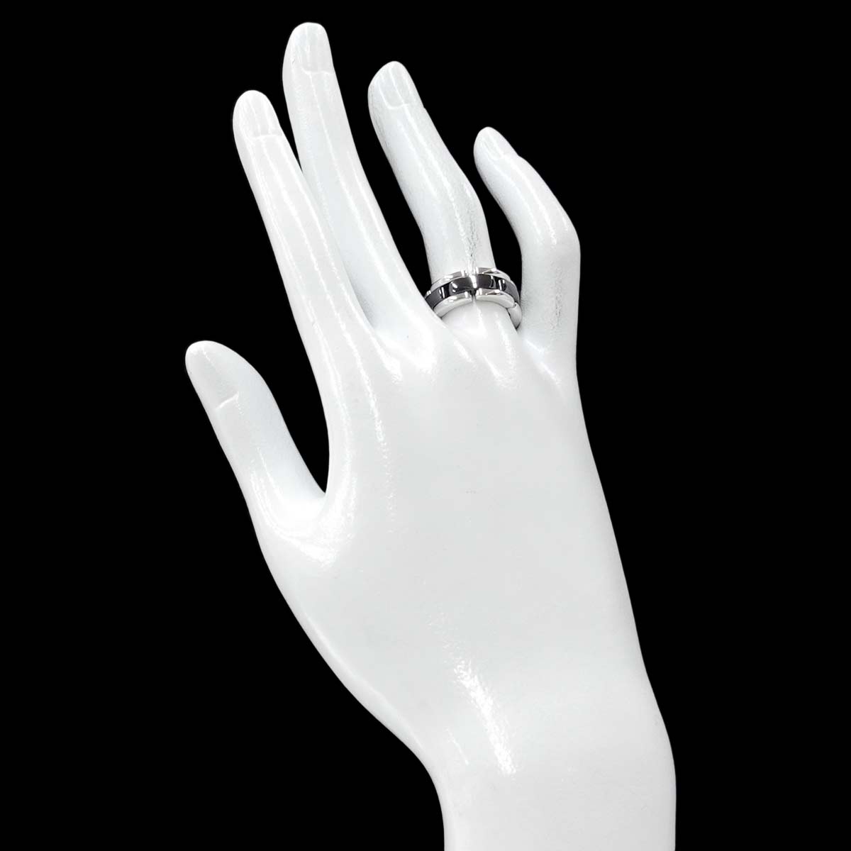 ULTRA MM Ring Black Ceramic 18K WG 750 Size59 8.25-8.75(US)