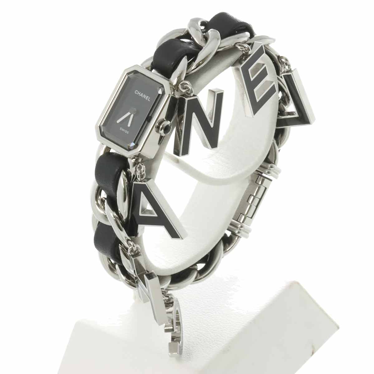 Premiere Wanted de Chanel H7471 Quartz Black Dial Watch