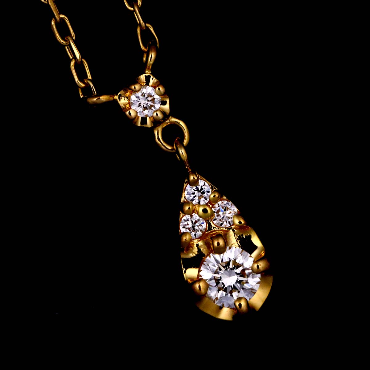 Diamond Necklace 18K Yellow Gold 750