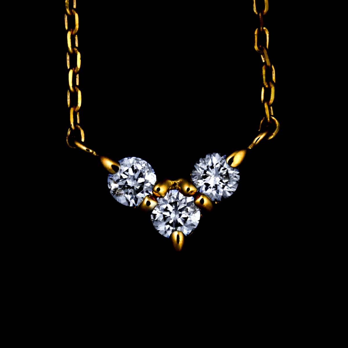 Heart Diamond Necklace 18K Yellow Gold 750