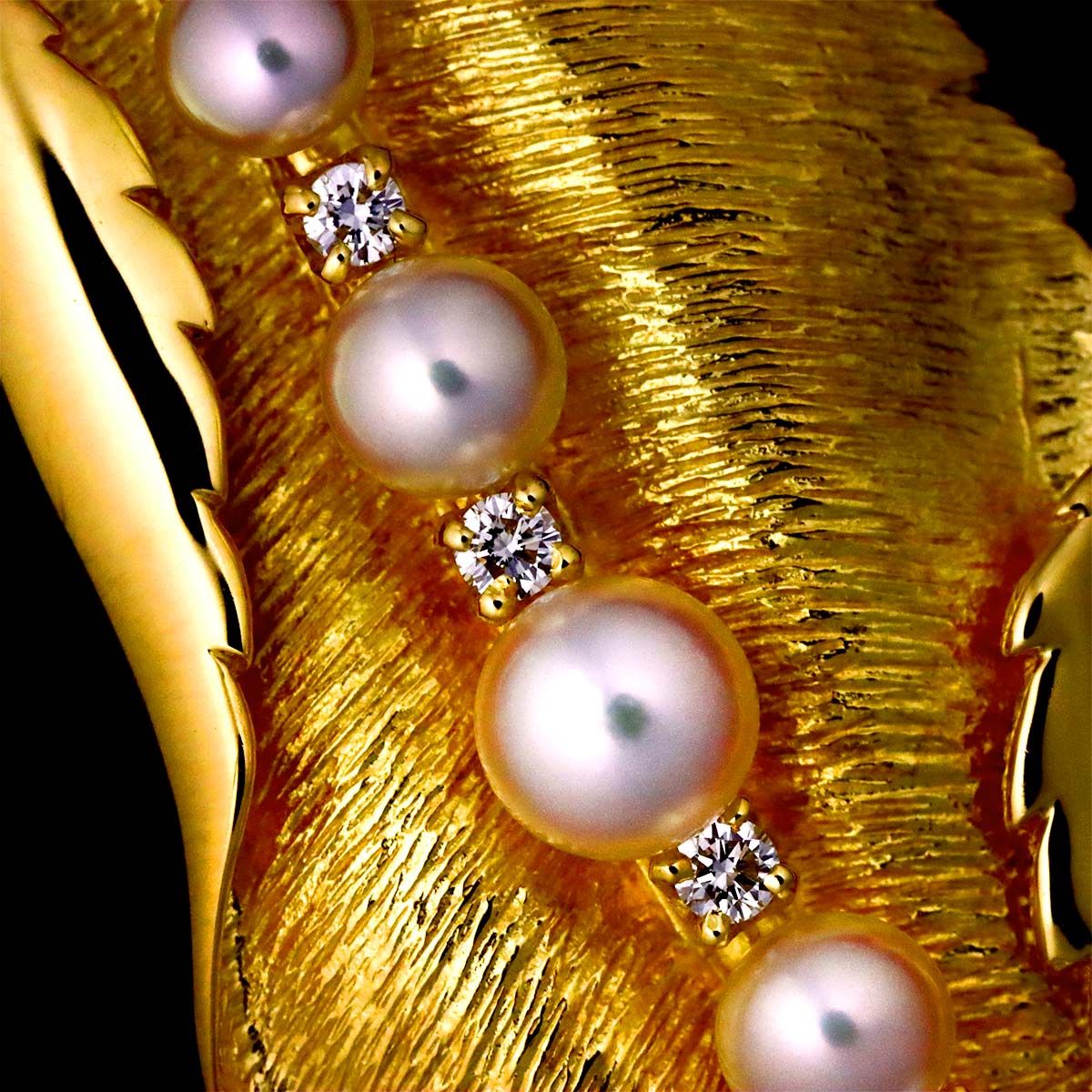 Akoya Pearl 5.3-3.6mm Diamond Pendant Top 18K YG 750