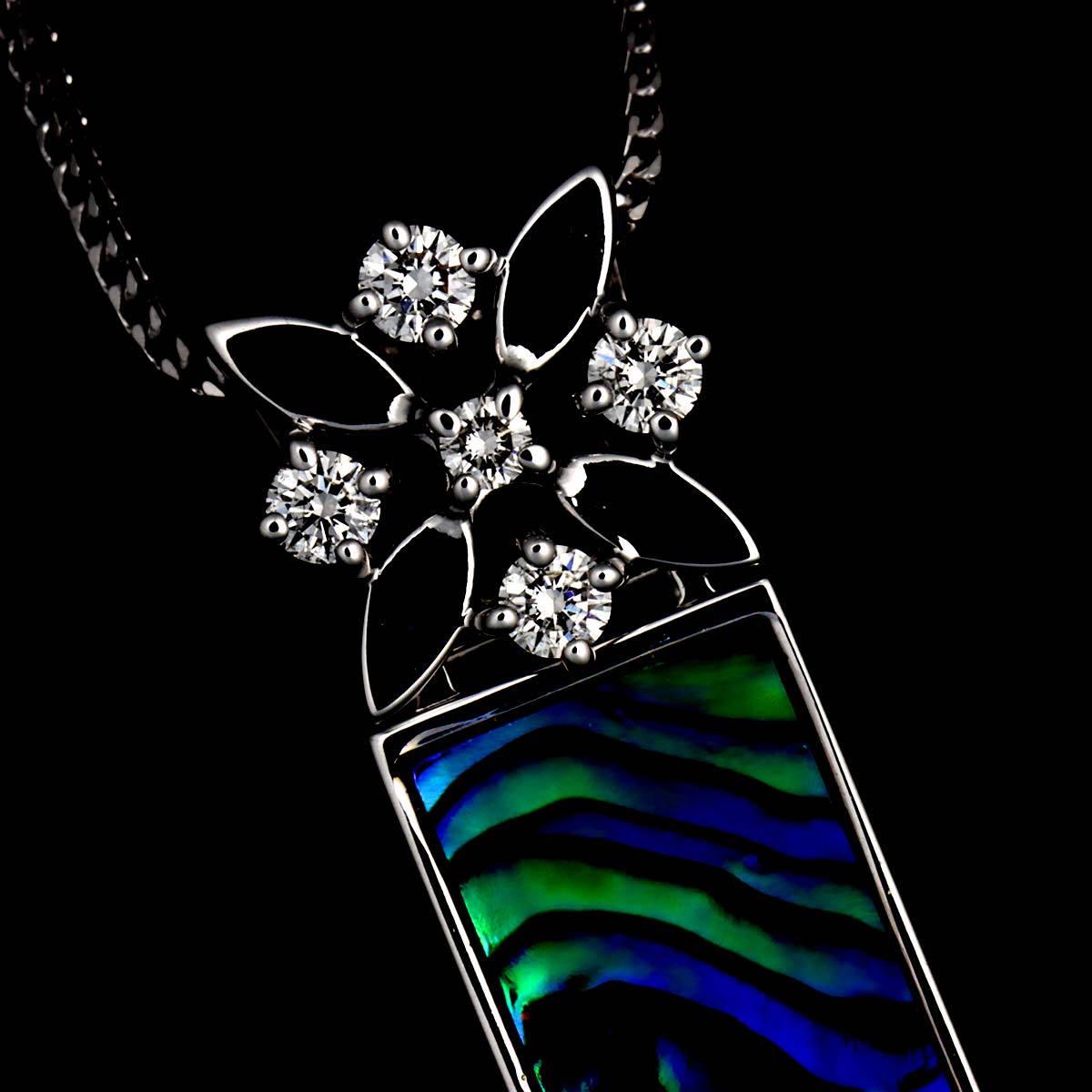 Mother of Pearl MOP Diamond 0.14ct Necklace 18K WG 750