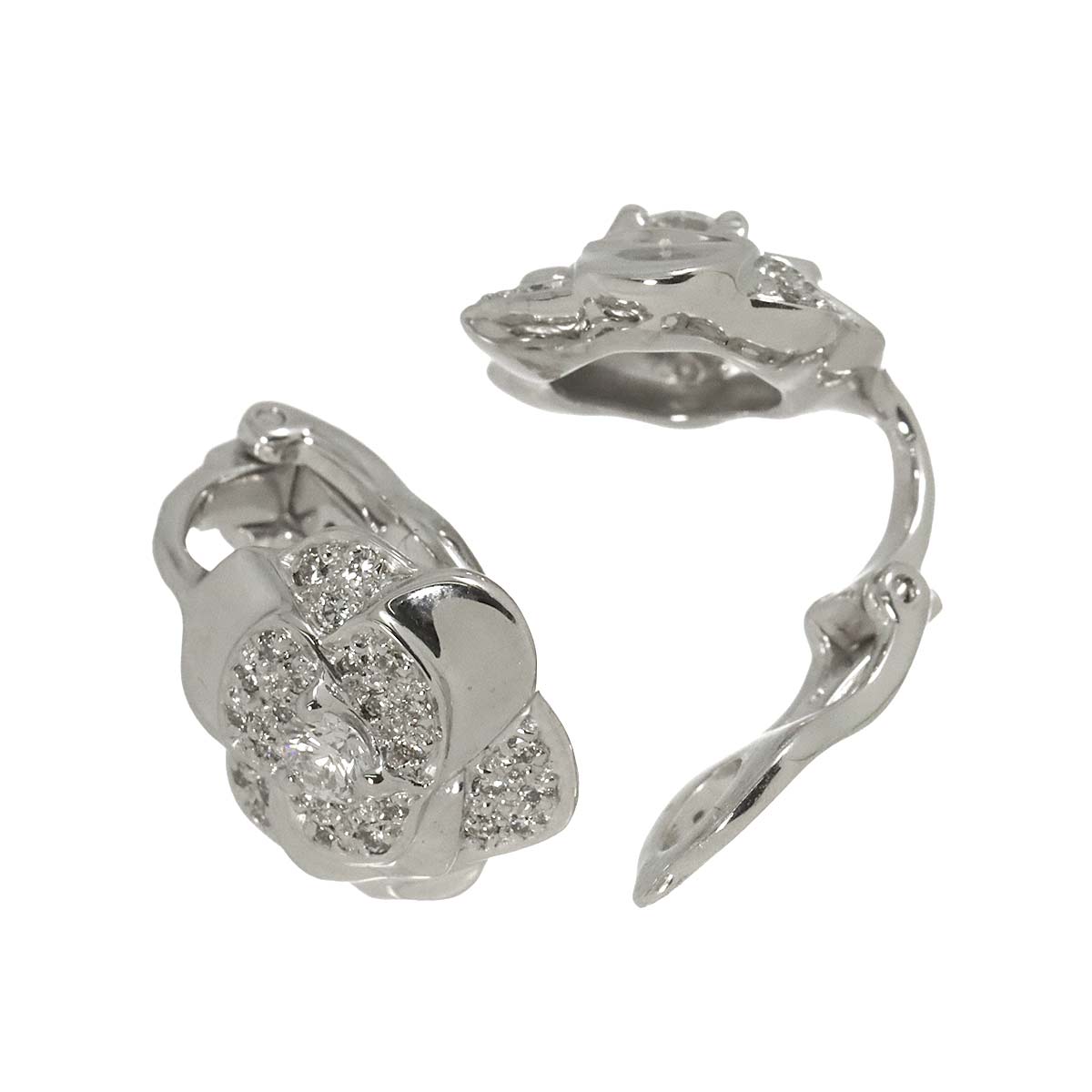 Camelia Diamond Earrings Clip on 18K WG 750