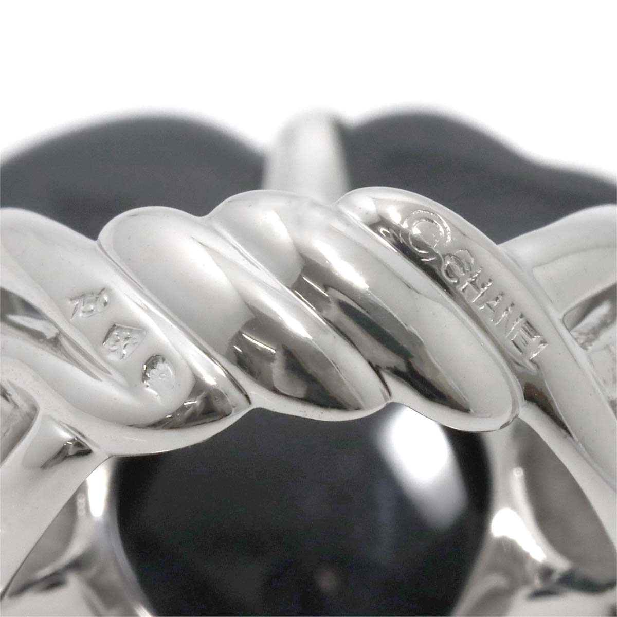 Camelia Ceramic Ring 18K WG 750 Size6.75(US)