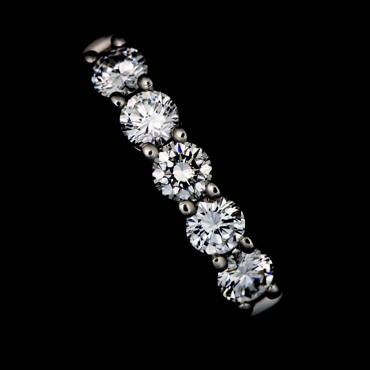 Half Diamond Ring Platinum size4.75-5(US)