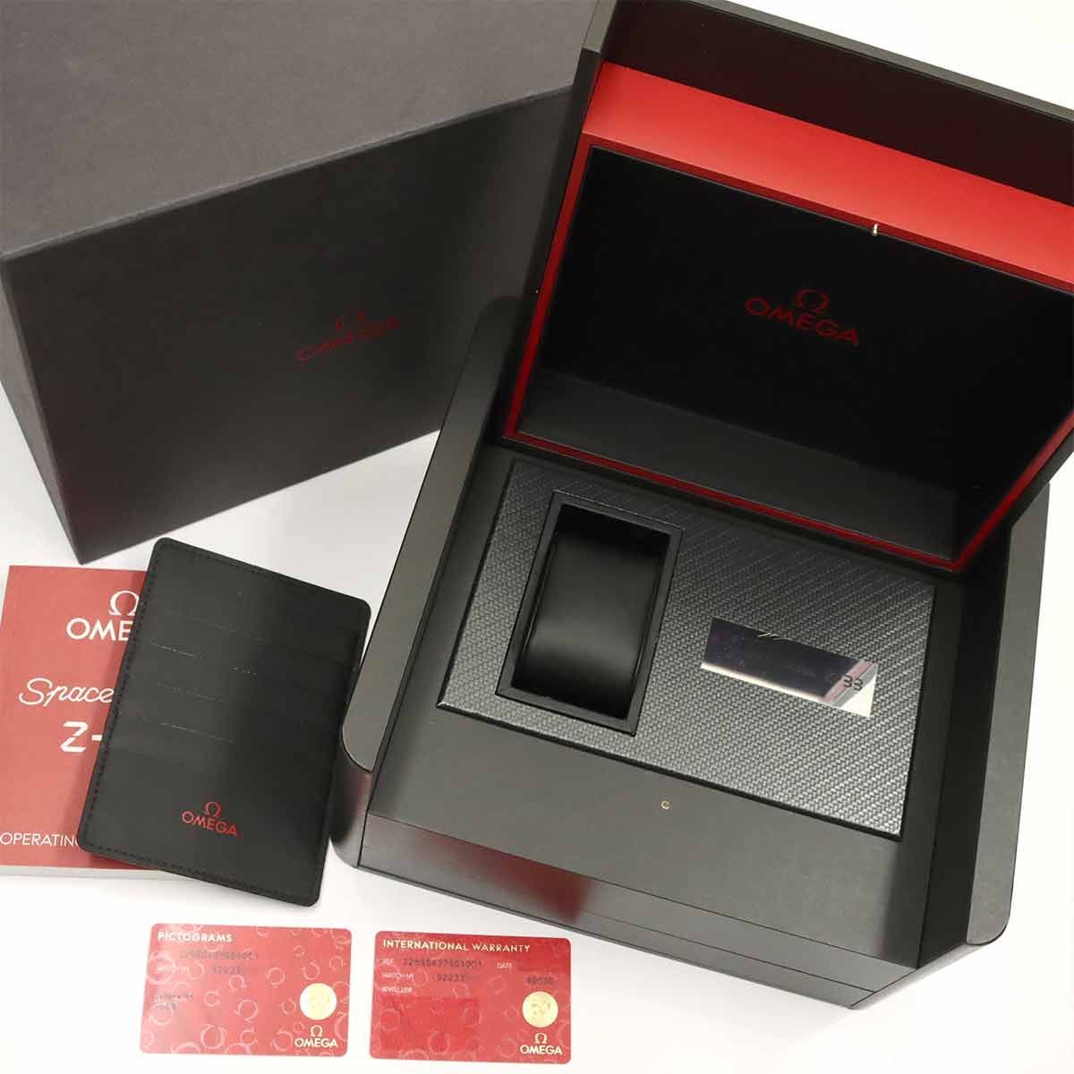 Spacemaster Z-33 325 90 43 79 01 001 Quartz Black Dial